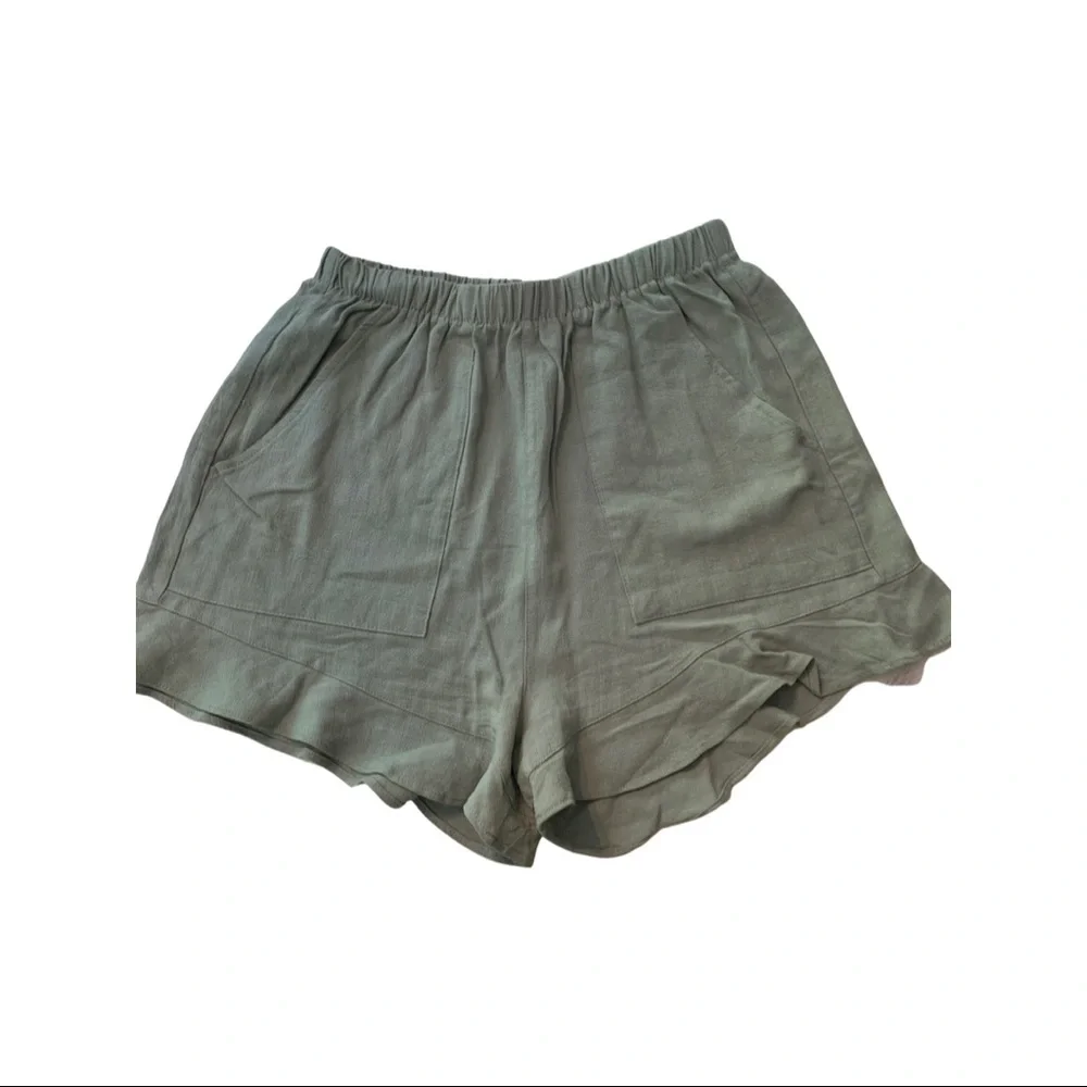 High Rise Ruffle Shorts Medium - Picture 1 of 4